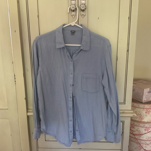 Aerie & Forever 21 long sleeve button down blouses. - Picture 2 of 7